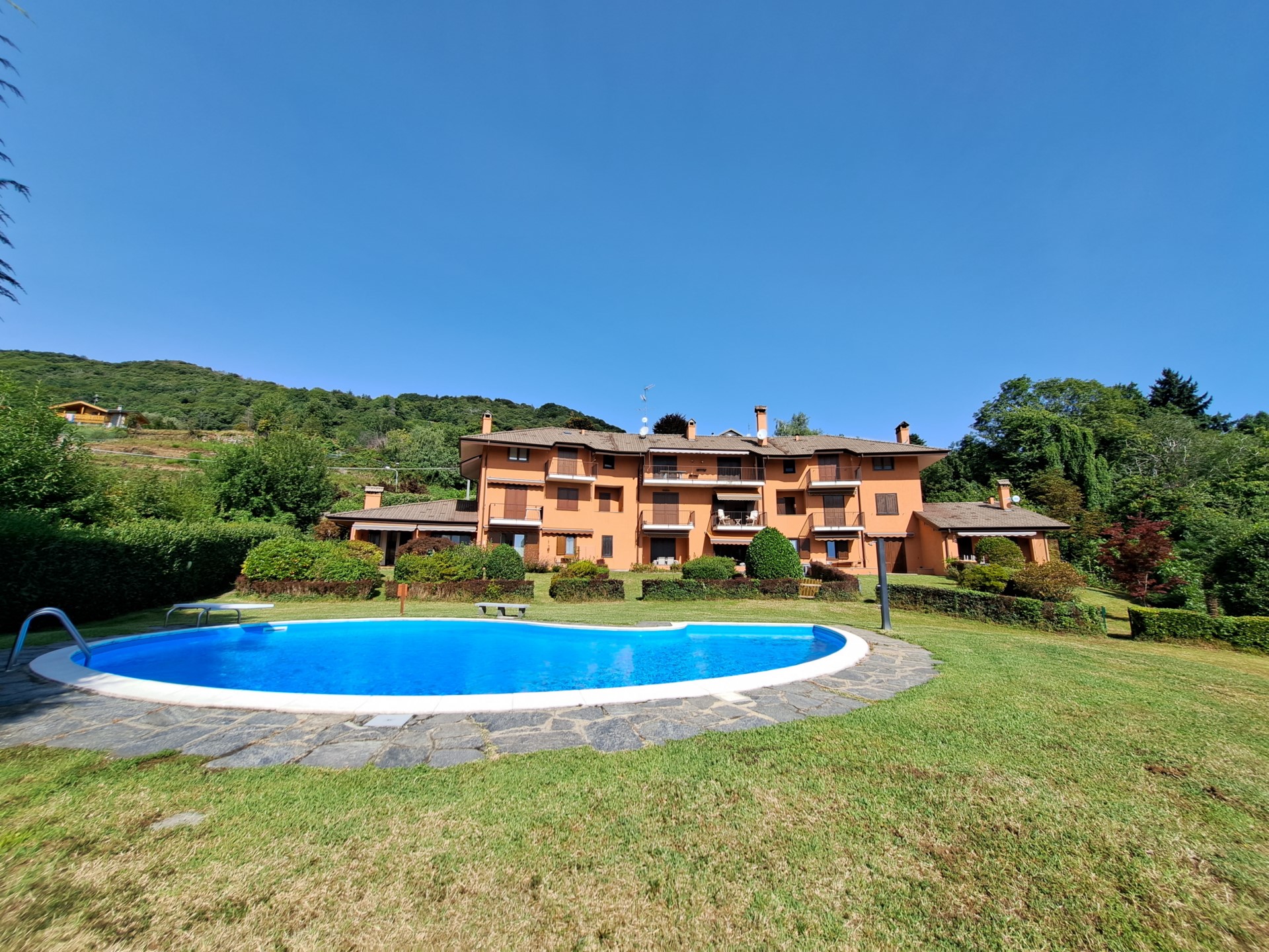 APPARTAMENTO CON GIARDINO NEL RESIDENCE ‘IL BOSCHETTO’
